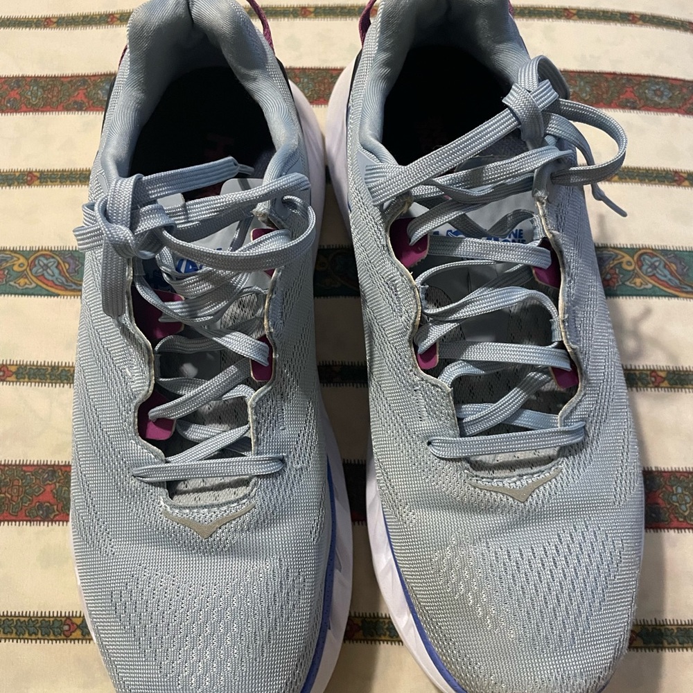 Shoes - Picture 2 of 3